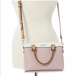 Nine West Lynn  pink multi crossbody
